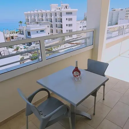 Sunrise Beach Apts. *