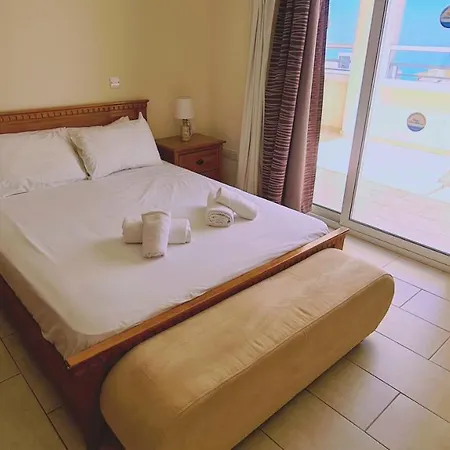 Sunrise Beach Apts. *